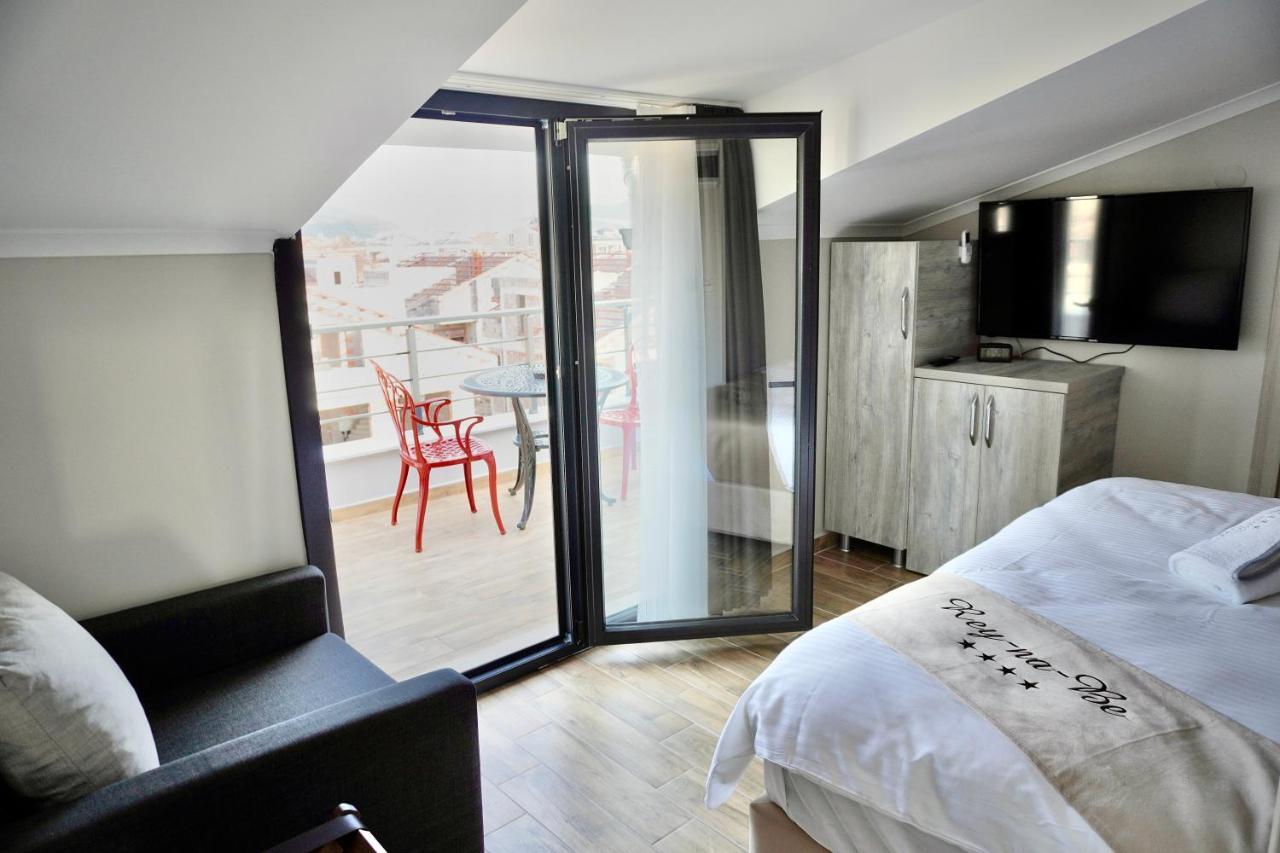 דיקילי Reynabe Boutique Hotel מראה חיצוני תמונה